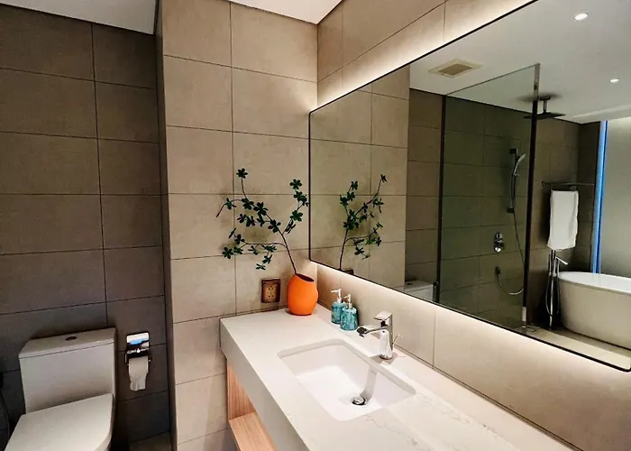 Apartahotel Alacarte By Panda Ha Long